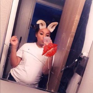 Meet your Posher, Selena